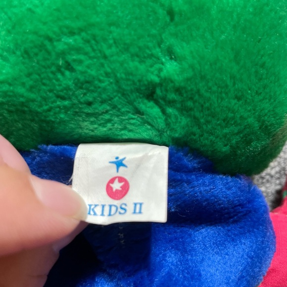 Vintage Kids II Musical Plush Caterpillar Baby Crib Pull Toy Little Rascals Tone - Picture 16 of 16